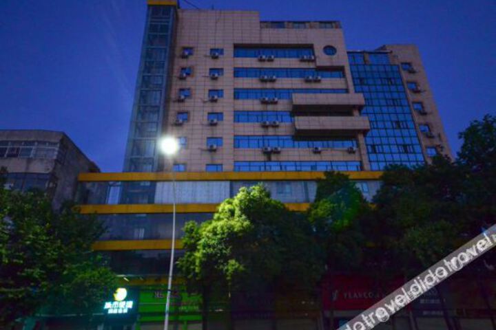 Hotel 4 of 23