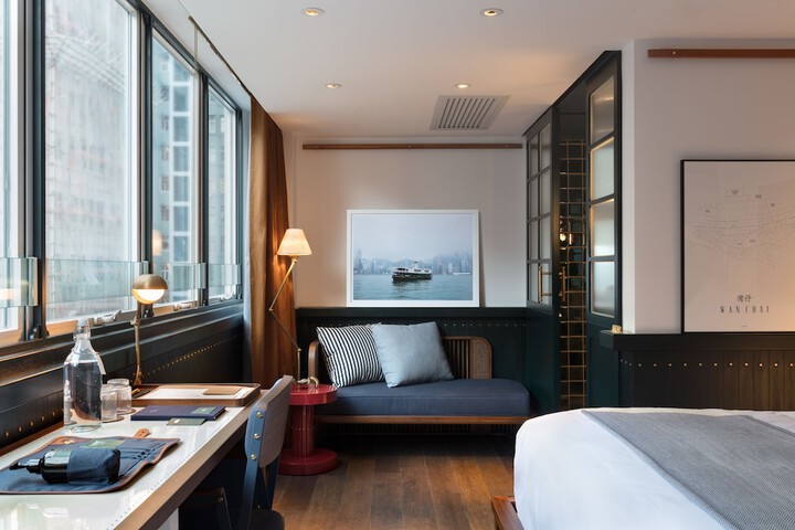 Room 21 of 36