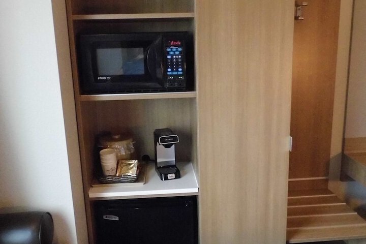 Breakfast/Coffee Service 16 of 28