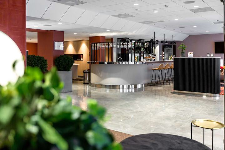 Hotel Lobby
