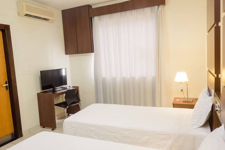 Room 22 of 114