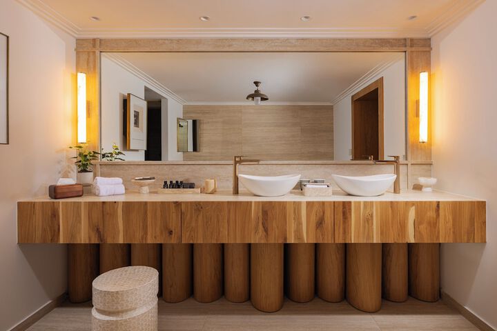 Clean Restrooms