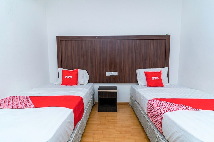 Room 15 of 25