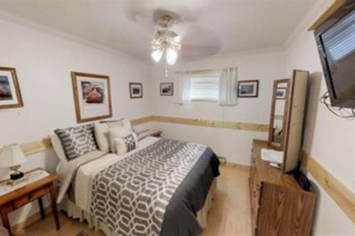 Room 13 of 15