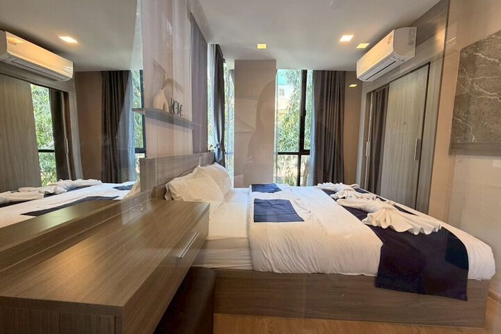Room 11 of 71