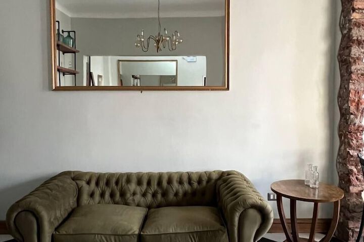 Room 10 of 20