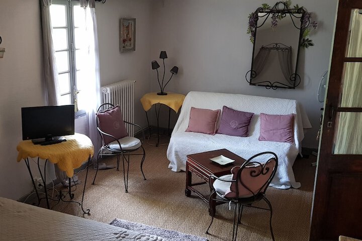 Room 7 of 15