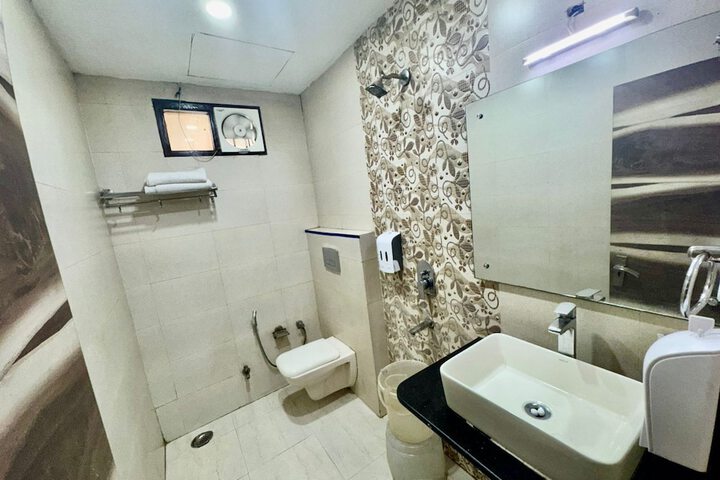 Clean Restrooms