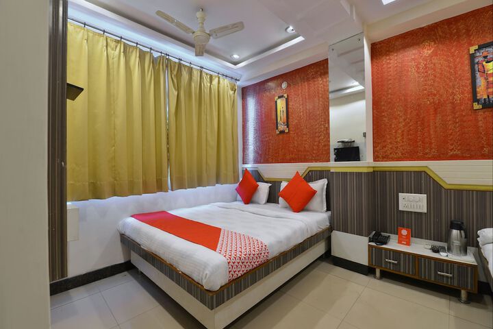 Room 5 of 20