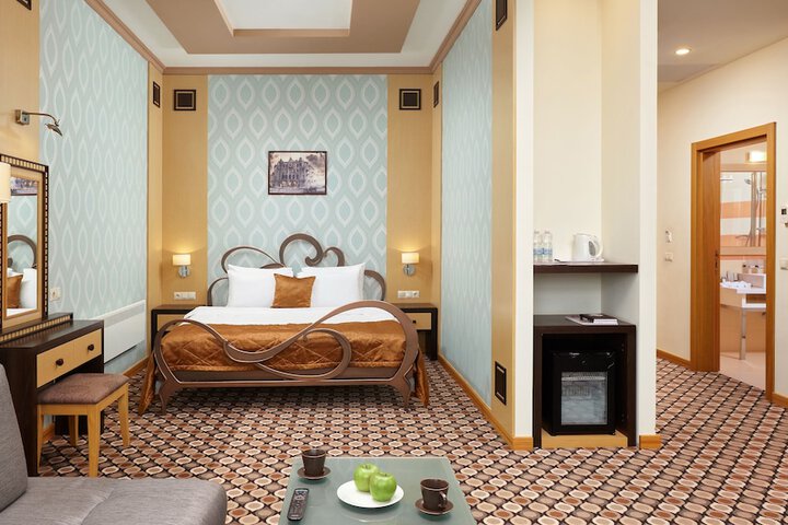 Room 15 of 57