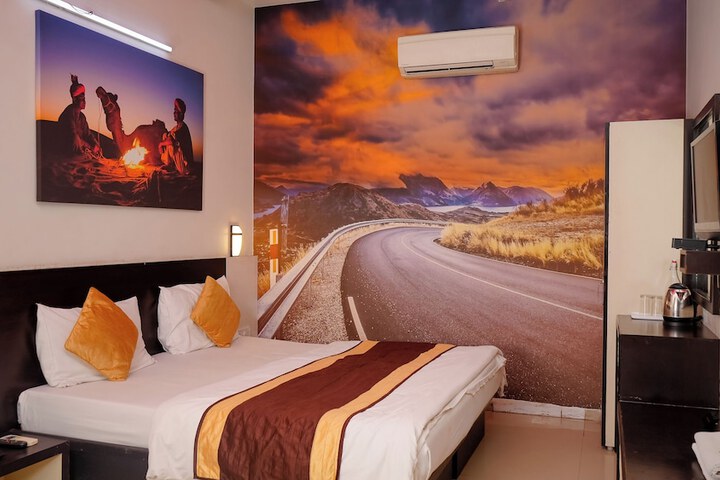 Room 72 of 159