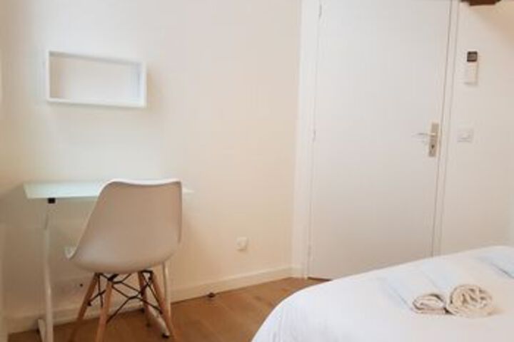 Room 9 of 23