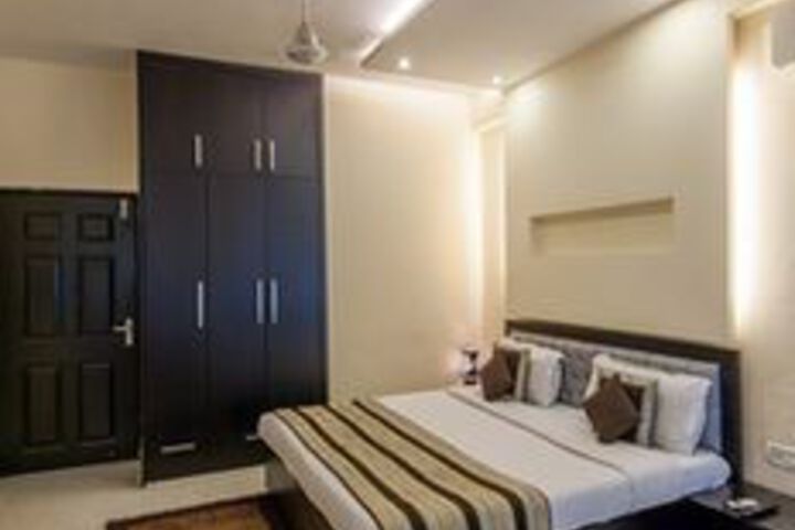 Room 4 of 19