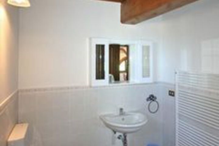Room 5 of 41