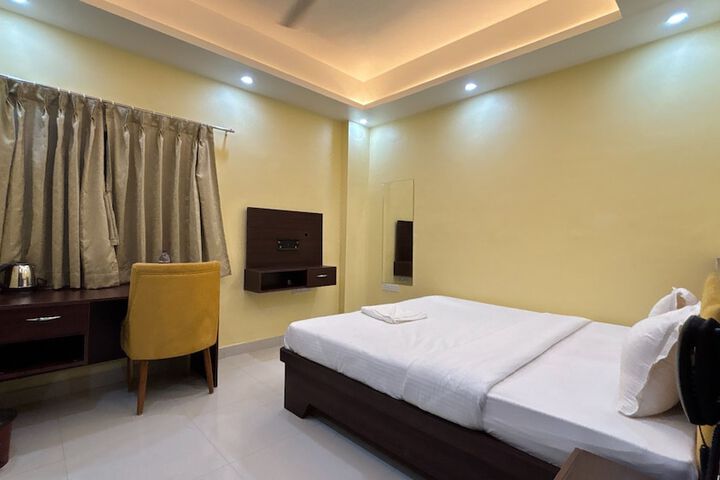 Room 25 of 32