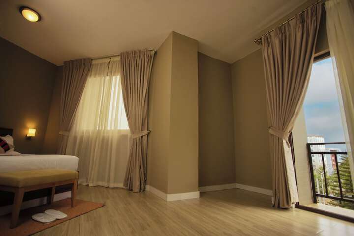 Room 16 of 63