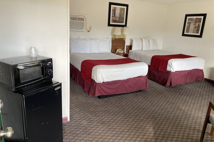 Room 3 of 72