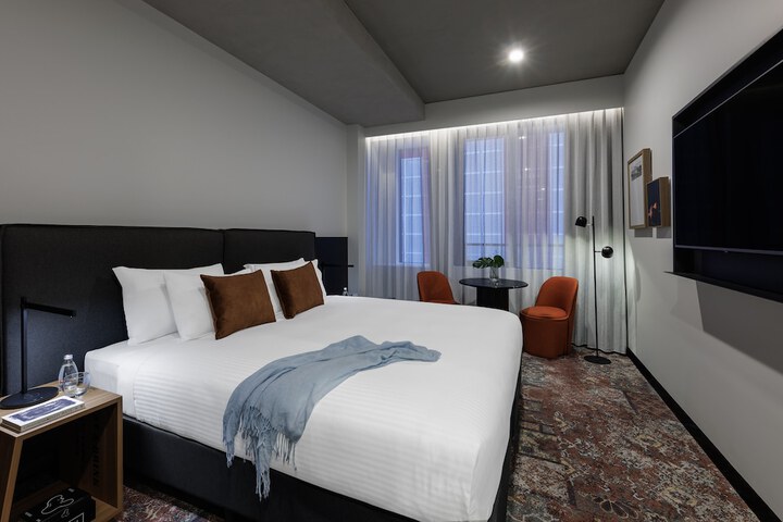 Room 10 of 53