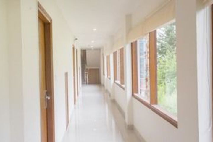 Ballroom/Hall 12 of 28