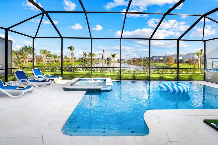 Private pool