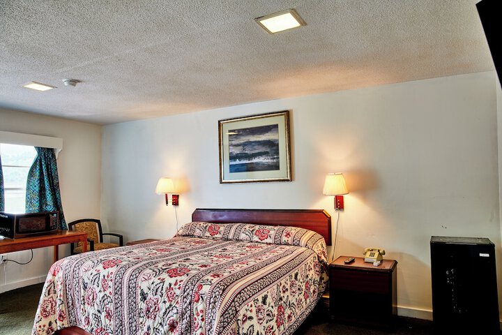 Room 5 of 23