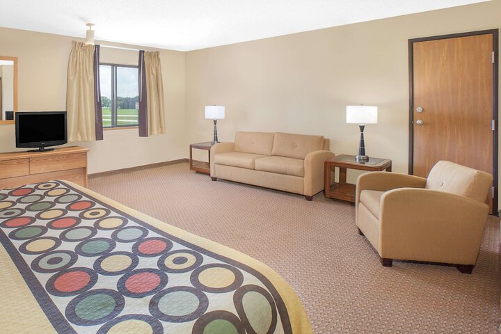 1 King Bed (9 of 9)