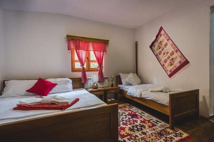 Room 13 of 129