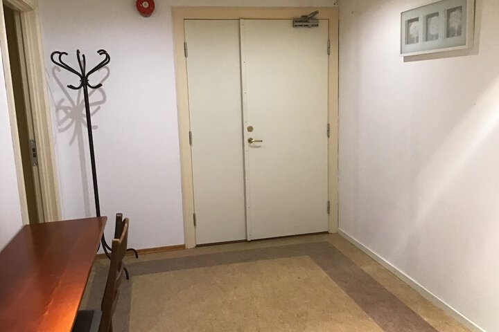 Room 16 of 39