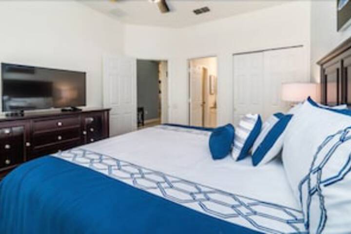 Room 21 of 24