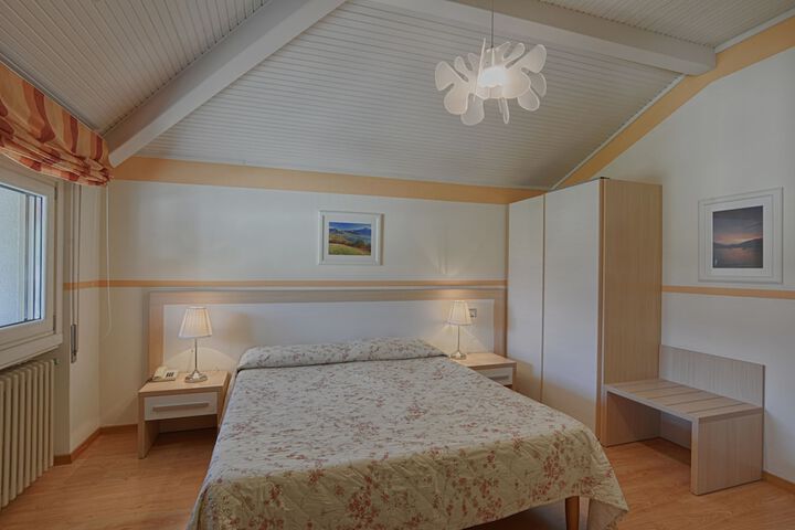Room 18 of 47