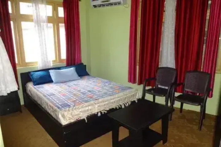 Room 2 of 11