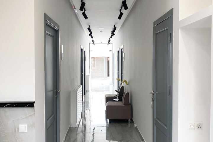 Ballroom/Hall 162 of 175