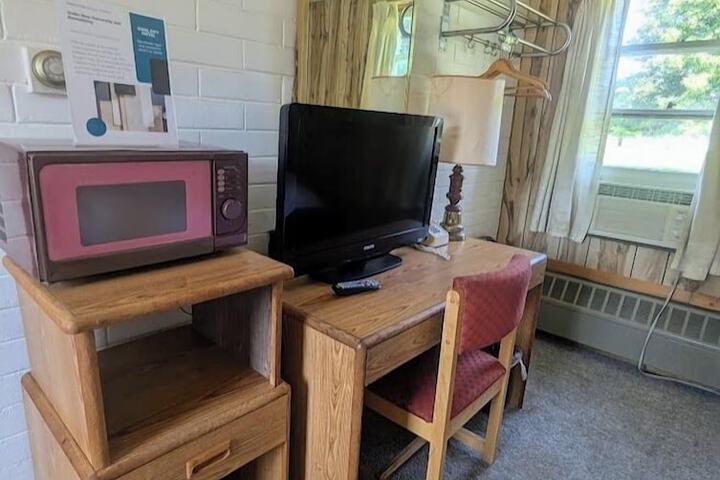 Room 7 of 27