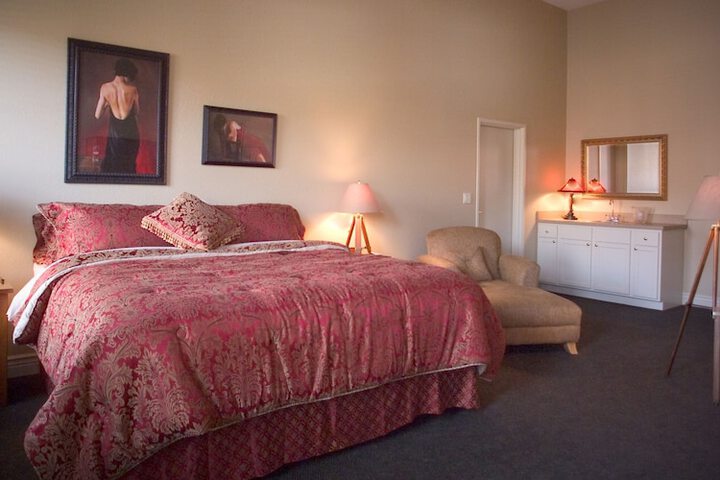 Room 9 of 22