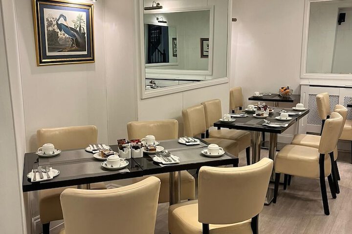 Dining 88 of 128
