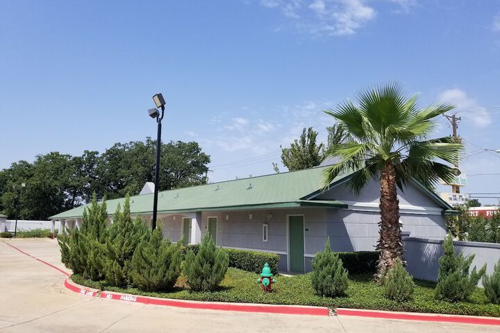 Property Grounds 22 of 27