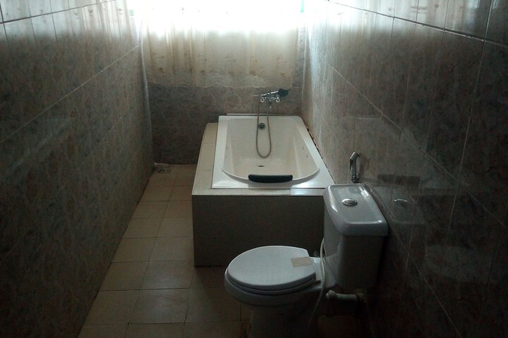 Room 11 of 20