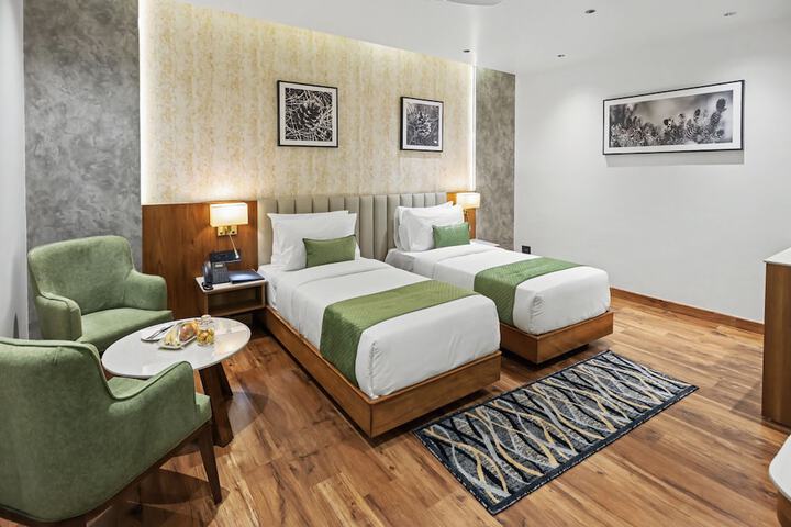 Room 3 of 8