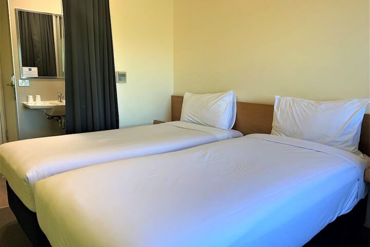 Room 14 of 44