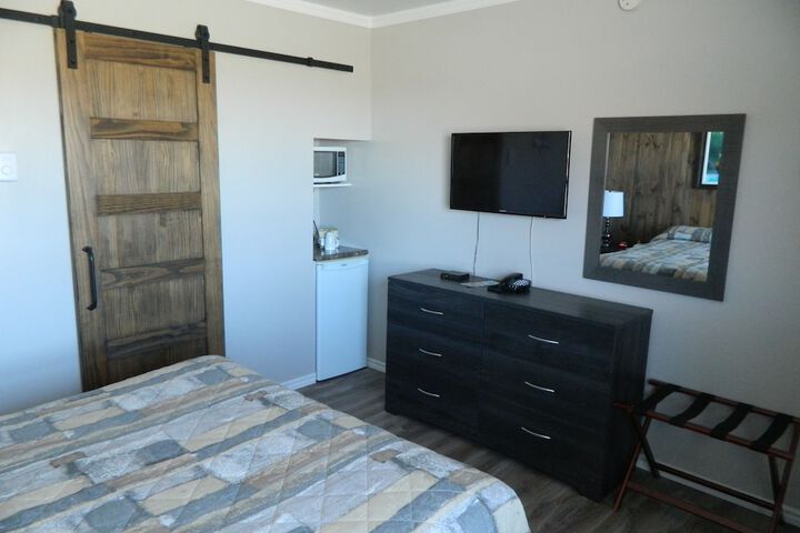 Room 12 of 34