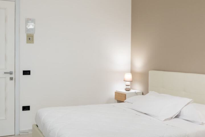 Room 10 of 49