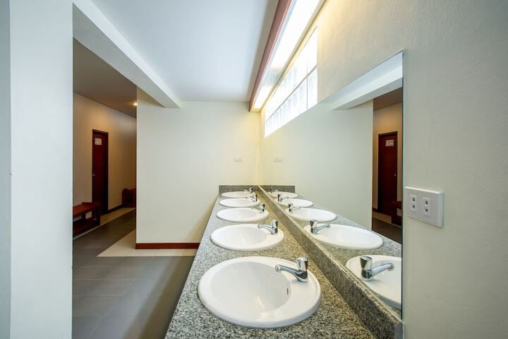 Room 15 of 21