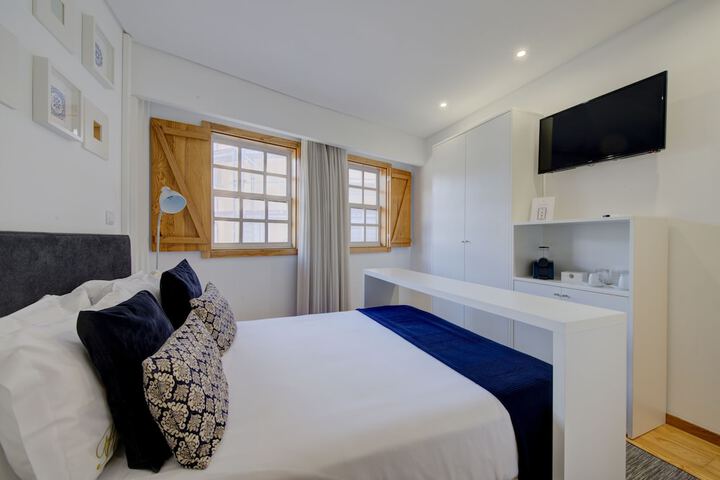 Room 14 of 36
