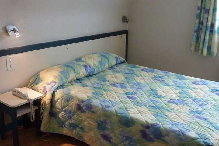 Room 5 of 15