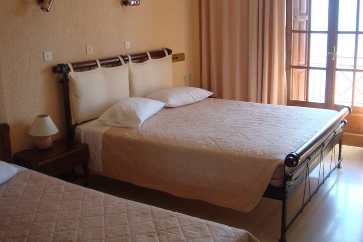 Room 4 of 39