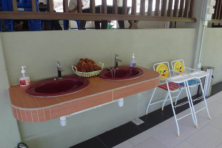 Dining Photos