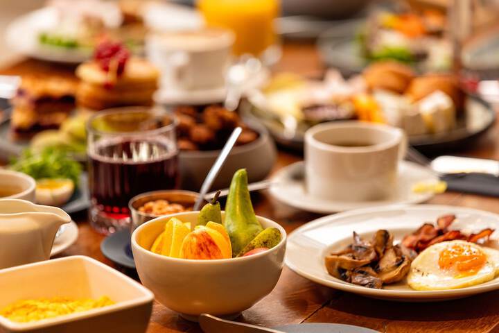 Breakfast/Coffee Service 64 of 90