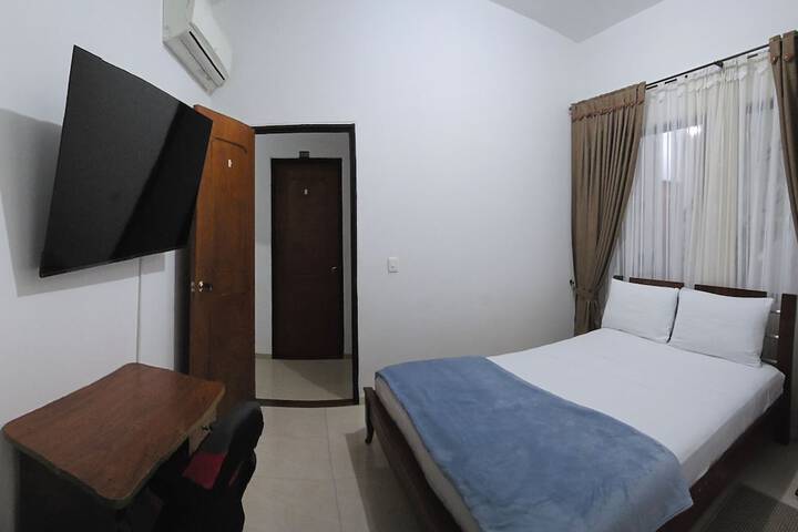Room 4 of 11
