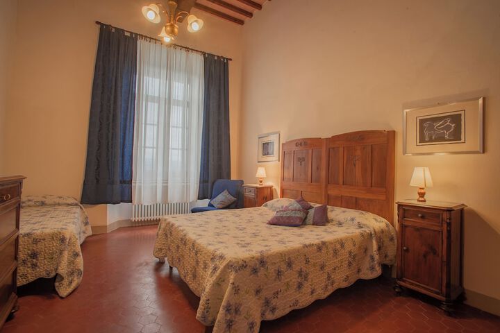 Room 6 of 82