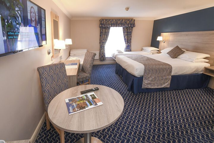 Room 51 of 216